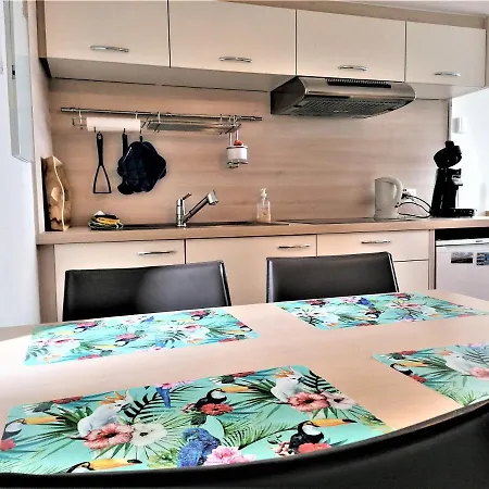 Residentie Delta - Aan Zee Apartman