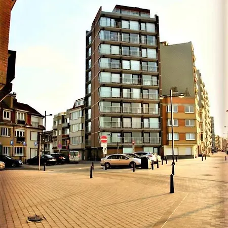 Residentie Delta - Aan Zee Apartman *